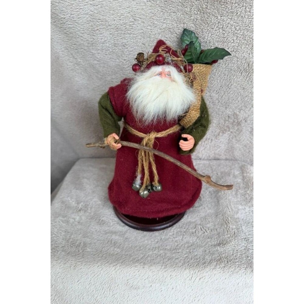 Vintage House of Lloyd Woodland Santa Claus Figurine Christmas B1179
